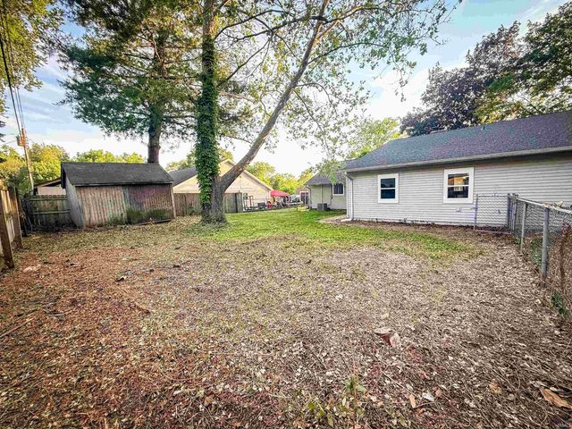 2904 Hilltop Drive, South Bend, IN 46614