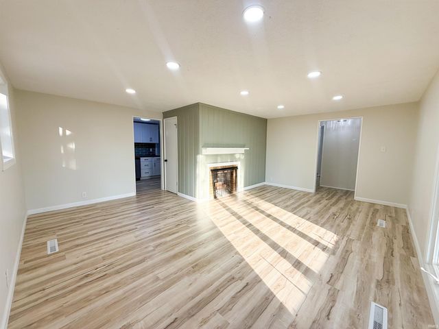 2904 Hilltop Drive, South Bend, IN 46614