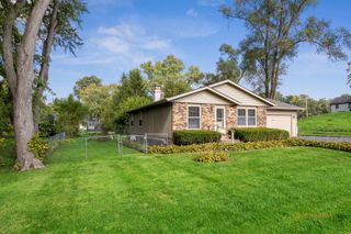 7418 N Oak Street, Wonder Lake, IL 60097