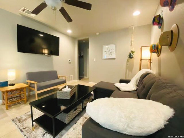 618 S Park Blvd, San Antonio, TX 78204