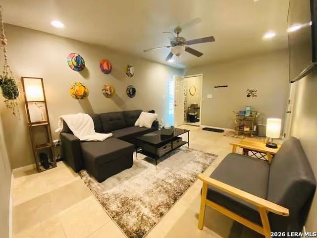 618 S Park Blvd, San Antonio, TX 78204