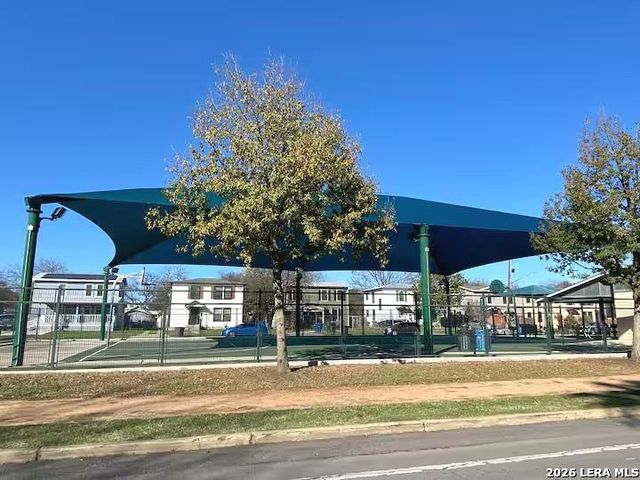 618 S Park Blvd, San Antonio, TX 78204