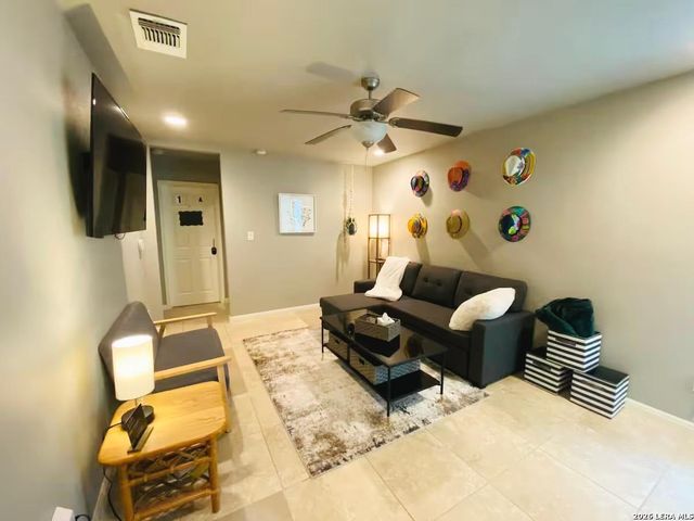 618 S Park Blvd, San Antonio, TX 78204
