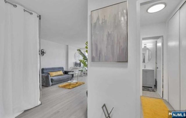90 Prospect Avenue 10C, Hackensack, NJ 07601