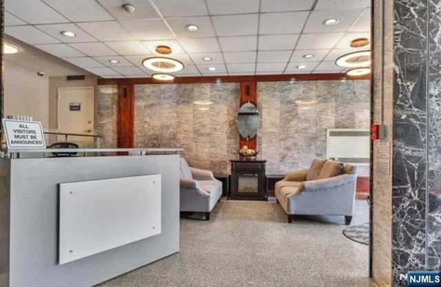 90 Prospect Avenue 10C, Hackensack, NJ 07601