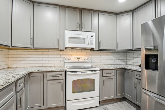 405 Willard Hall Street, Leonard, TX 75452