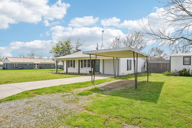 405 Willard Hall Street, Leonard, TX 75452