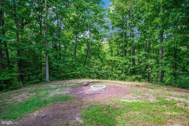 9007 MCALISTER CT, Fredericksburg, VA 22408