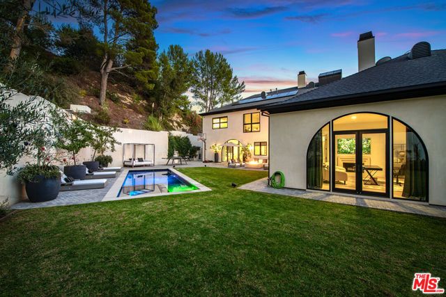 9577 Lime Orchard Road, Beverly Hills, CA 90210