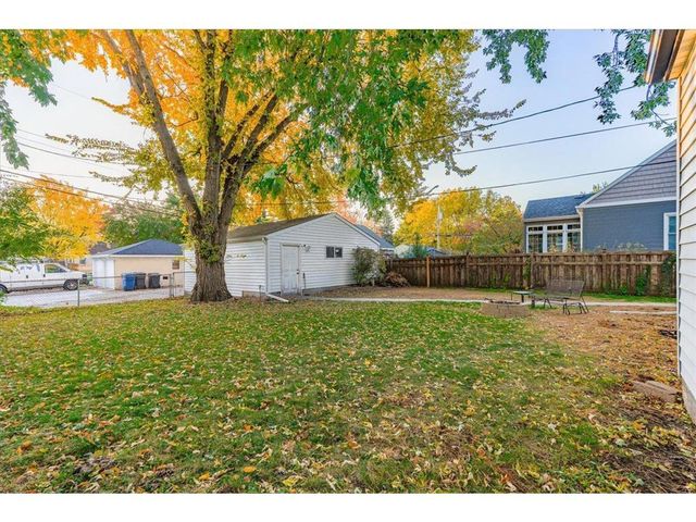 4522 Thomas Avenue, Minneapolis, MN 55412