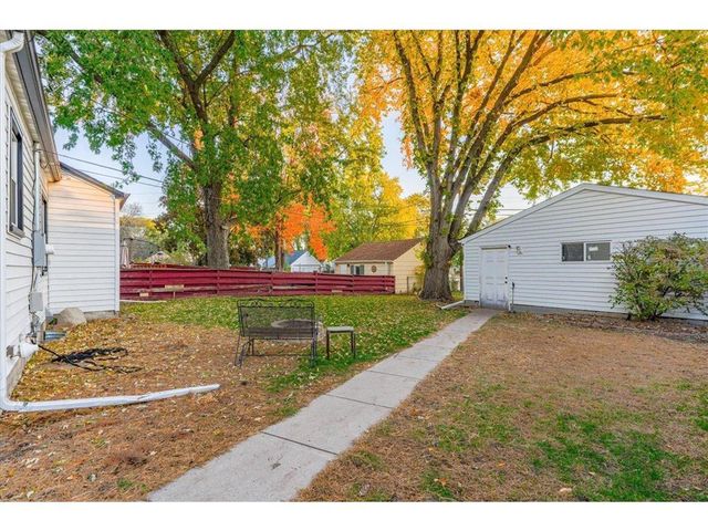 4522 Thomas Avenue, Minneapolis, MN 55412