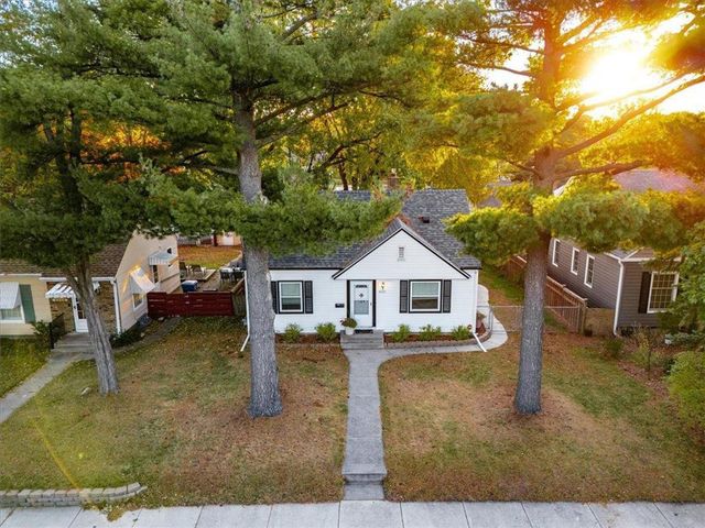 4522 Thomas Avenue, Minneapolis, MN 55412