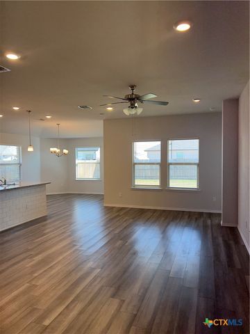 302 Saddleback Trail, Killeen, TX 76542