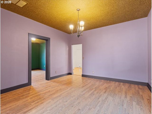 1108 W 14TH St, Vancouver, WA 98660