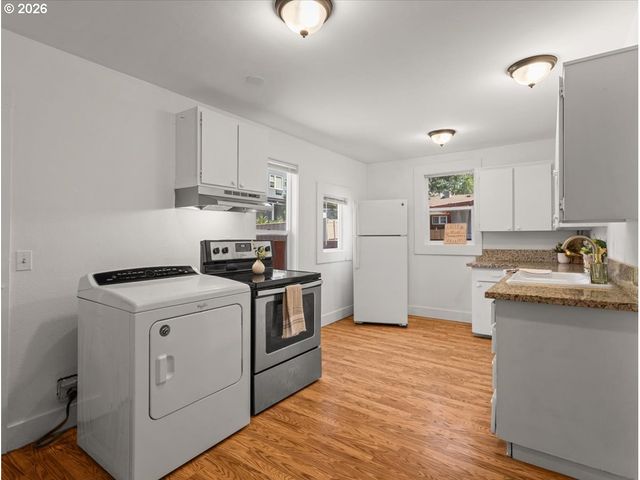 1108 W 14TH St, Vancouver, WA 98660