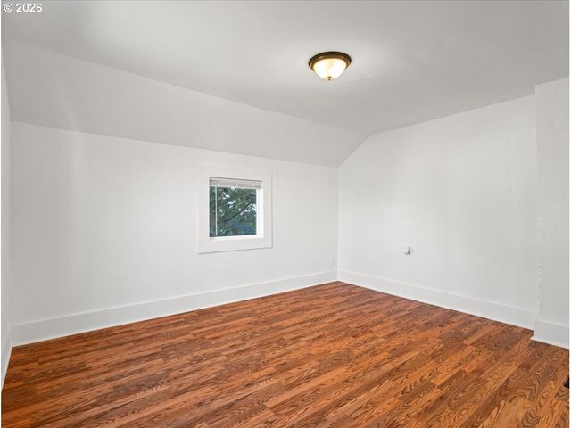 1108 W 14TH St, Vancouver, WA 98660