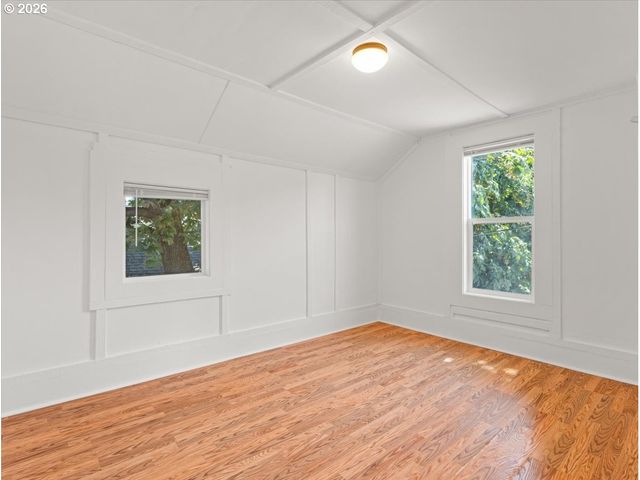 1108 W 14TH St, Vancouver, WA 98660