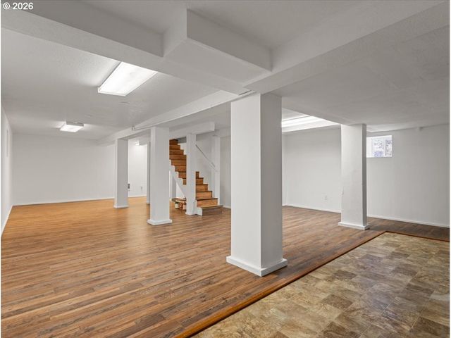 1108 W 14TH St, Vancouver, WA 98660