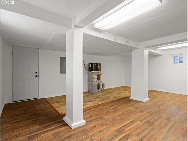 1108 W 14TH St, Vancouver, WA 98660