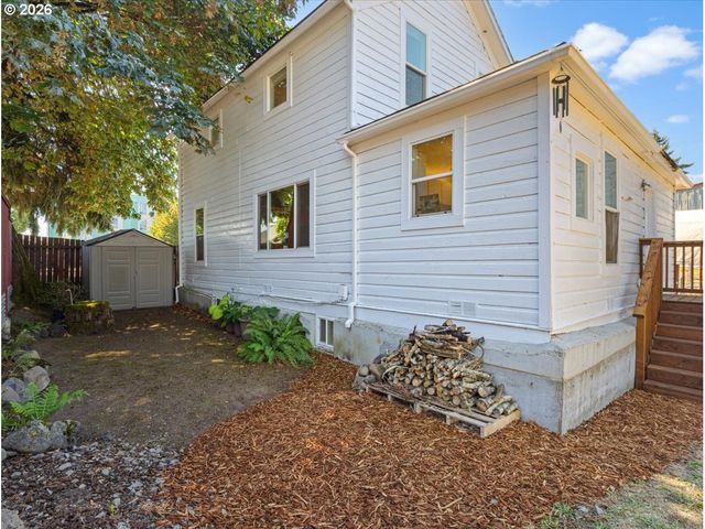 1108 W 14TH St, Vancouver, WA 98660