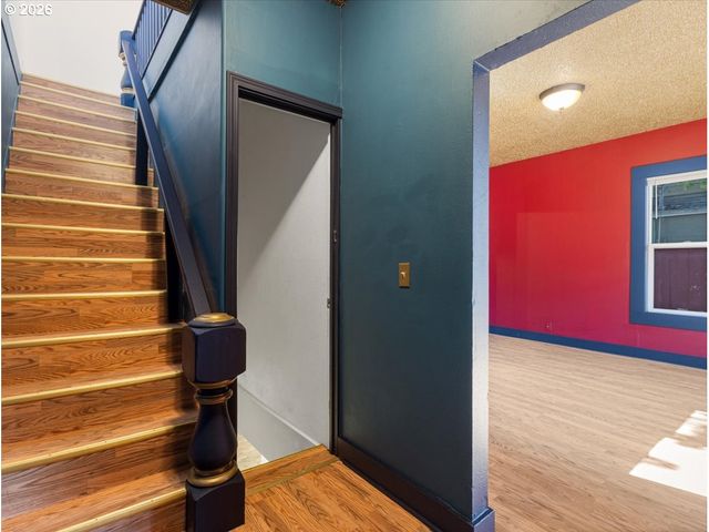 1108 W 14TH St, Vancouver, WA 98660