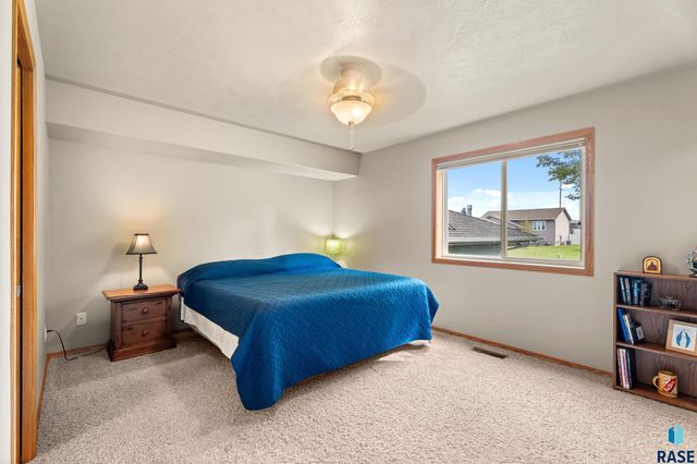 4301 W Kathleen St Street, Sioux Falls, SD 57107