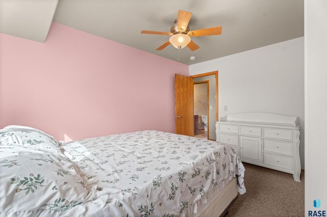 4301 W Kathleen St Street, Sioux Falls, SD 57107