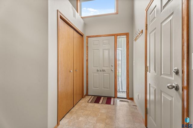 4301 W Kathleen St Street, Sioux Falls, SD 57107