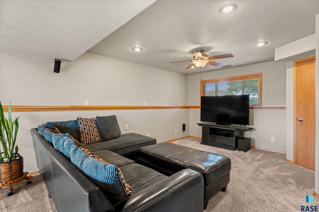 4301 W Kathleen St Street, Sioux Falls, SD 57107