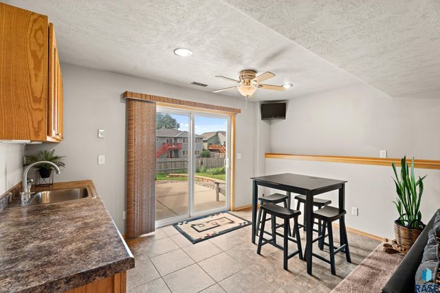 4301 W Kathleen St Street, Sioux Falls, SD 57107