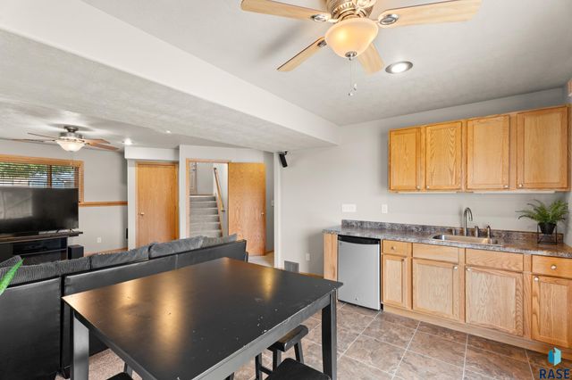 4301 W Kathleen St Street, Sioux Falls, SD 57107