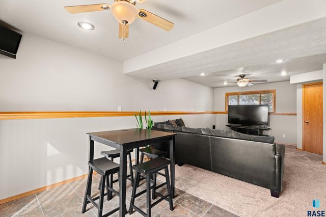 4301 W Kathleen St Street, Sioux Falls, SD 57107