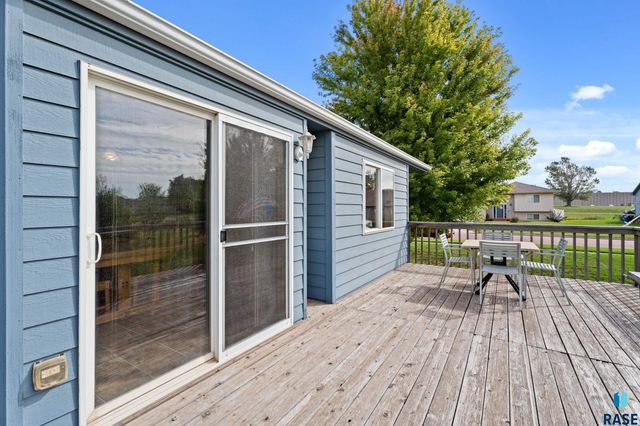 4301 W Kathleen St Street, Sioux Falls, SD 57107