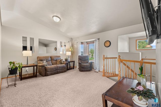 4301 W Kathleen St Street, Sioux Falls, SD 57107