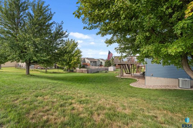 4301 W Kathleen St Street, Sioux Falls, SD 57107