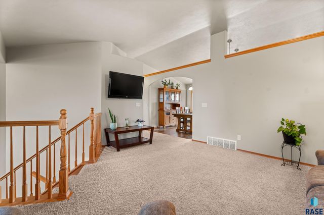 4301 W Kathleen St Street, Sioux Falls, SD 57107