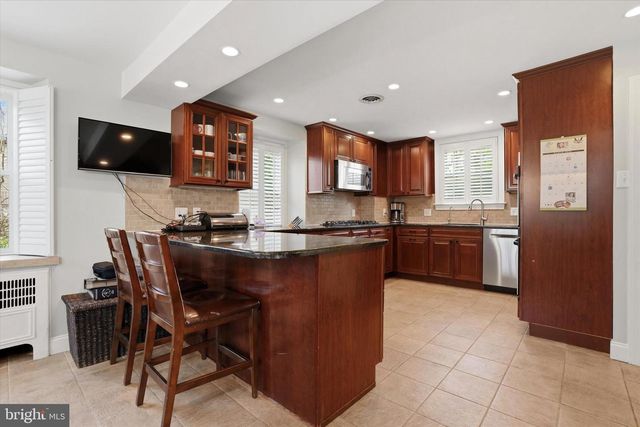 187 SUMMIT LN, Bala Cynwyd, PA 19004