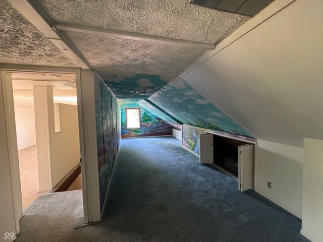827 N Hawthorne Lane, Indianapolis, IN 46219