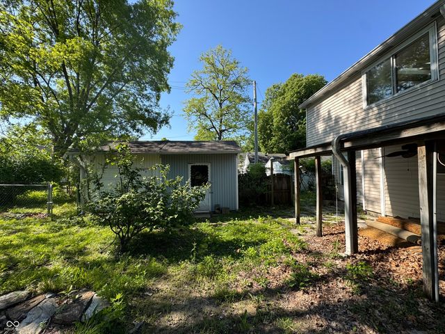 827 N Hawthorne Lane, Indianapolis, IN 46219