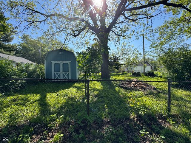 827 N Hawthorne Lane, Indianapolis, IN 46219