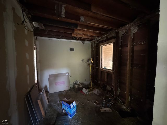 827 N Hawthorne Lane, Indianapolis, IN 46219