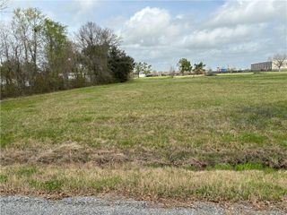 1 Fred Istre Road, Sulphur, LA 70665