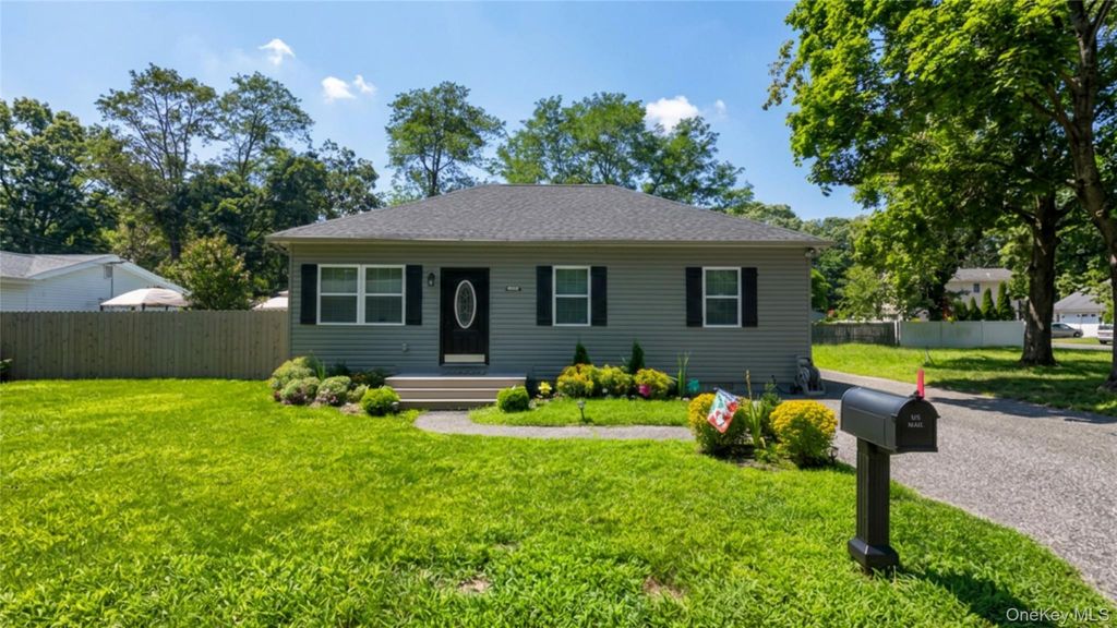 268 Beaver Drive, Mastic Beach, NY 11951