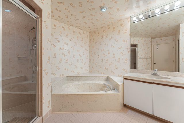 5272 Fairway Woods Drive 4112, Delray Beach, FL 33484