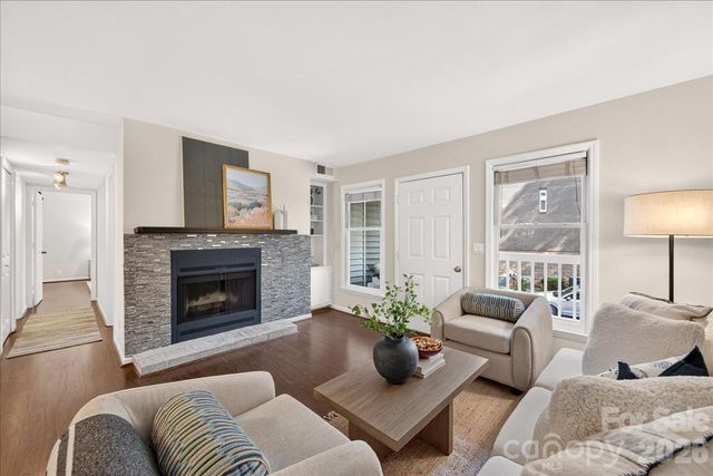 430 Queens Road 122, Charlotte, NC 28207