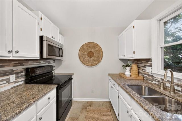 430 Queens Road 122, Charlotte, NC 28207