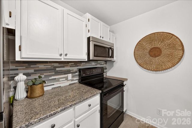 430 Queens Road 122, Charlotte, NC 28207