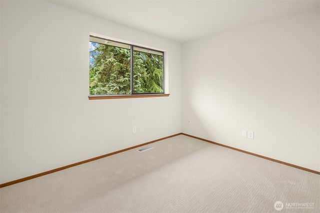 18311 NE 105th Court, Redmond, WA 98052