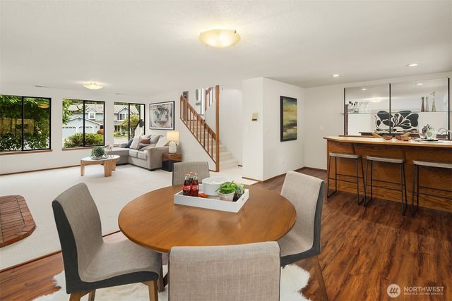 18311 NE 105th Court, Redmond, WA 98052