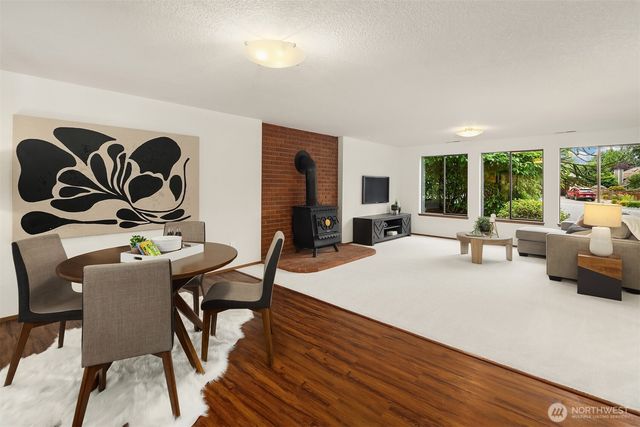 18311 NE 105th Court, Redmond, WA 98052
